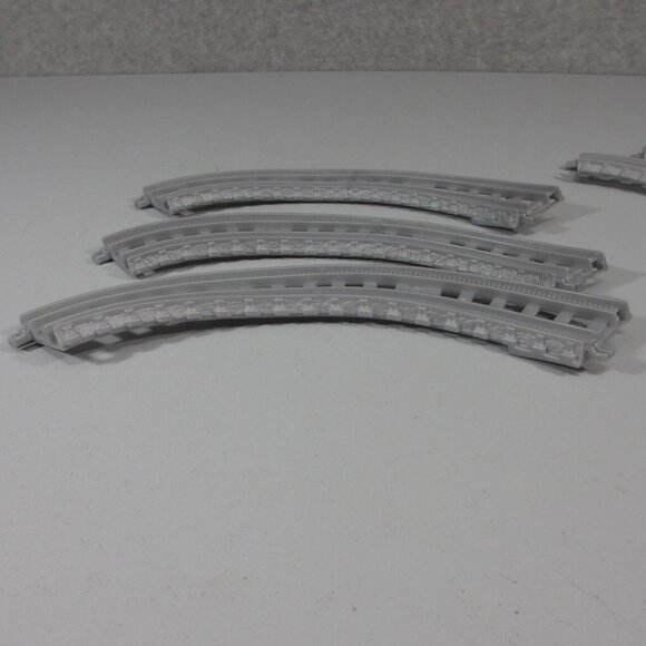 5 Thomas TrackMaster Super Station Track Curve EL Replacement Parts Gray - Picture 2 of 3